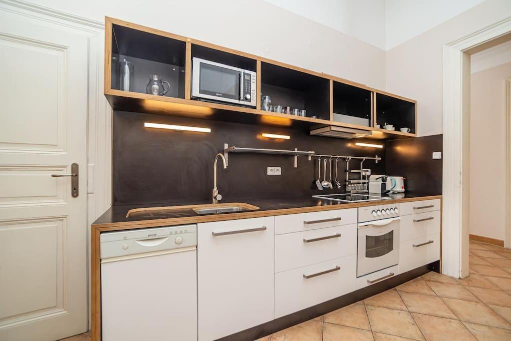 Large And Modern In The Heart Of Appartement *