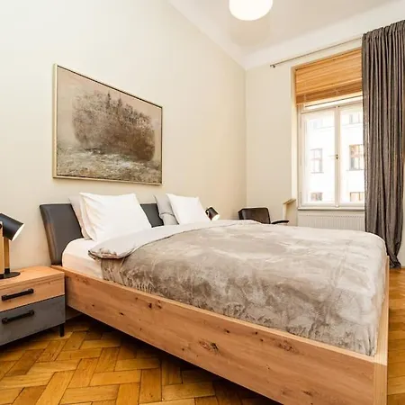 Large And Modern Apartment In The Heart Of Praha Exteriér fotografie